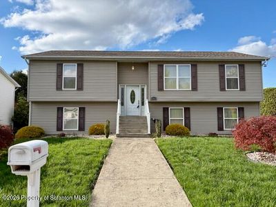 702 Adele Dr