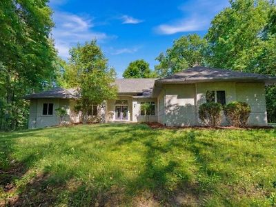 7544 Lake Hollow Ct