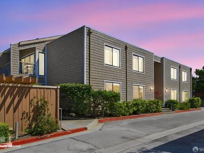 1687 Bayridge Way APT 105