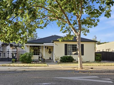 1651 Lucerne Ave