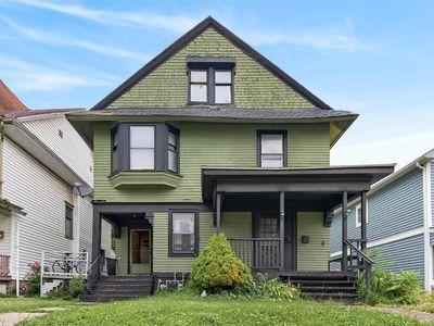 372 Hayward Ave #370