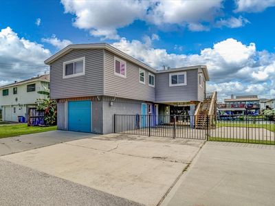 400 Ling St