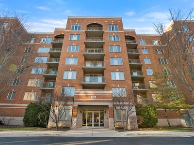 390 S Western Ave APT 502