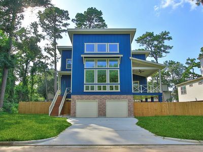 13523 Lakecrest Dr