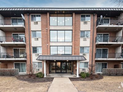 2230 S Goebbert Rd APT 140