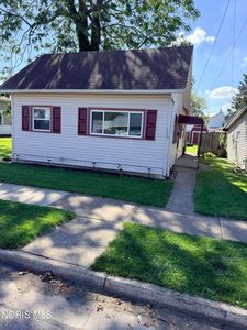 1110 2nd St
