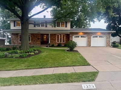 1323 Hayes Ct