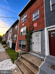 1359 Morris Rd SE