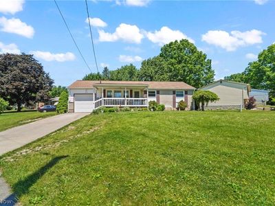 1005 Leslie Ln