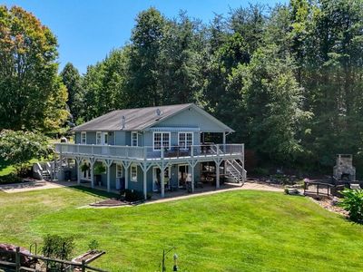 30 Shores Dr