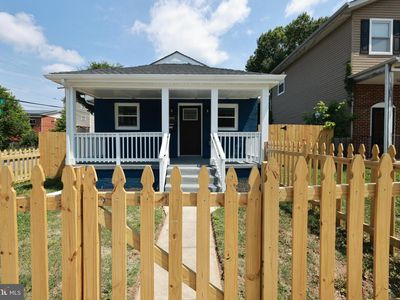 5100 Queens Stroll Pl SE