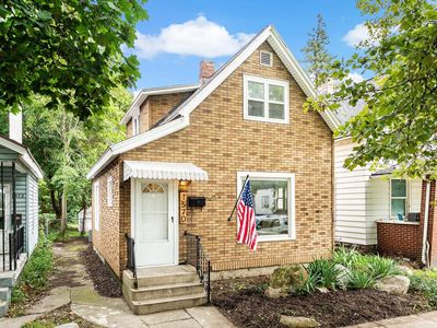1570 Quarry Ave NW