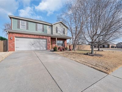 5001 W Bay Ct
