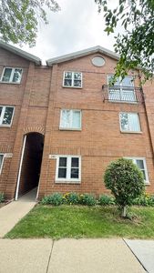 341 W 24th St #3