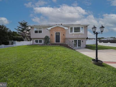 787 Lancing Rd