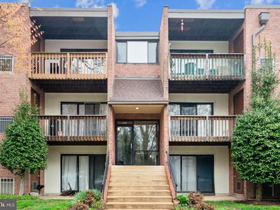 10724 W West Dr #204