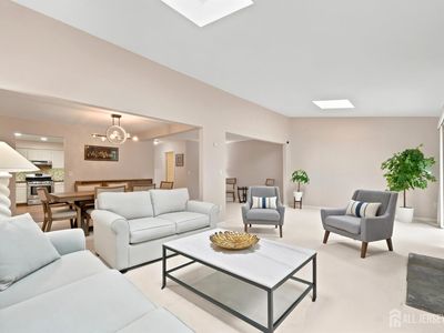 137 Redpine Loop