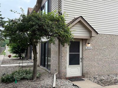 38573 Wellington Dr