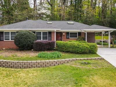 1323 Christmas Ln NE