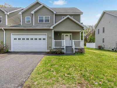62 Bay Hollow Lane