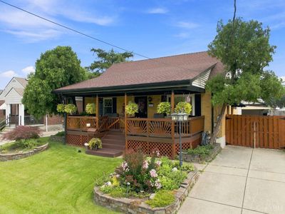 7112 La Boiteaux Ave