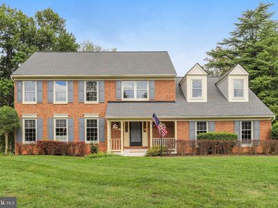 1 Byron Ct