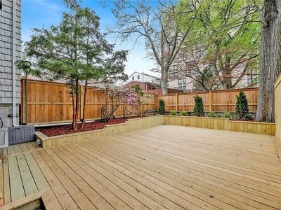 8942 Colonial Rd APT 1R
