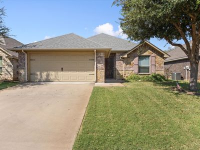 1411 Lauren Ln