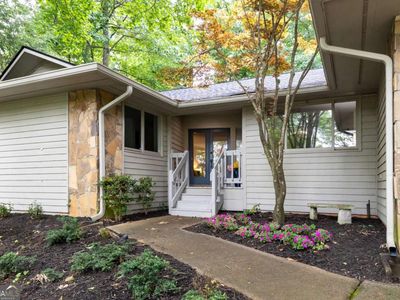 4198 Lake Rill Ct