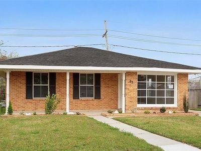 62 W Claiborne Sq