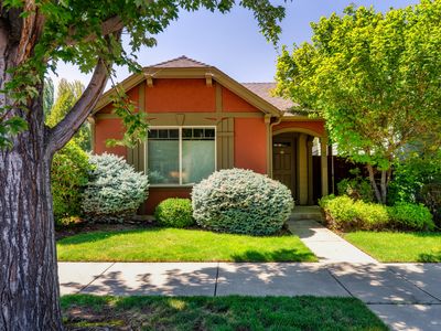 417 NW 27th St