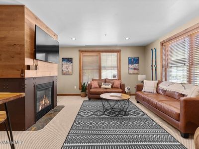 834 McKinley Ave #208