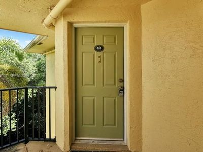 2445 SW 18th Ter APT 909