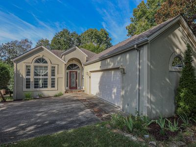 1001 Lakeview Dr