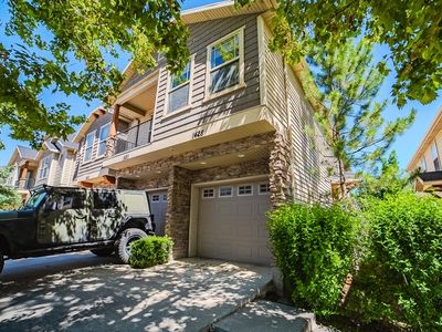 1428 Stone Meadow Dr