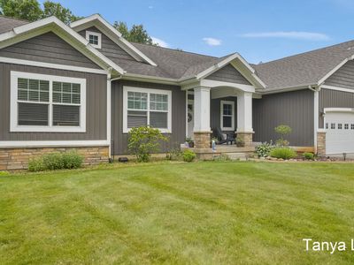 9266 Trafalgar Dr SE