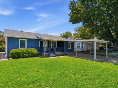 332 E 45th Pl