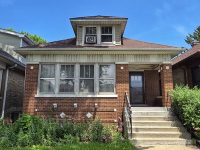 Property at 5020 W Dakin St, Chicago, IL