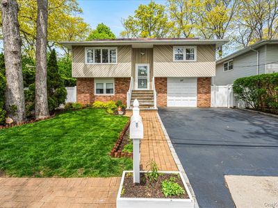 Property at 27 Stuyvesant Street, Huntington, NY