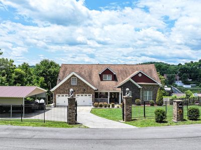 1404 Van Oaks Dr