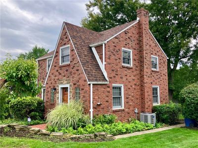 5111 Jean St