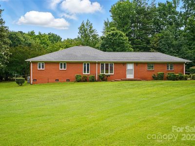 6900 Ridge Lane Rd