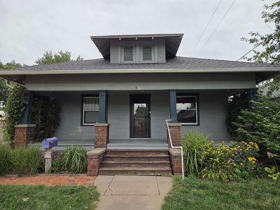 1134 W 8th St