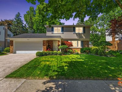495 Springbrook Cres