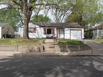 317 Stearns Ave