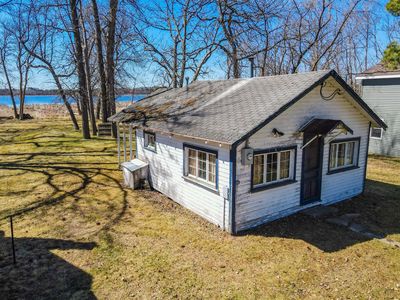 39568 Twin Lakes Rd
