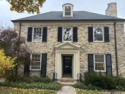 2036 North Lake DRIVE