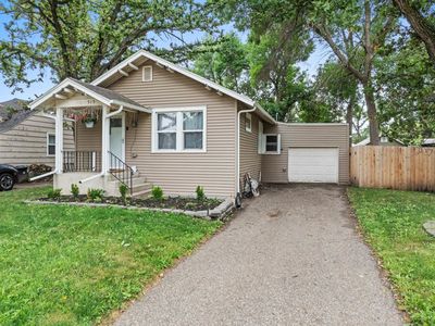 Property at 915 3rd Ave NW, Minot, ND