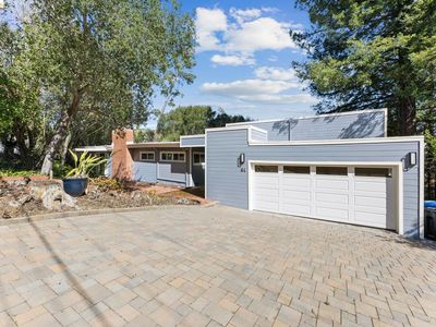 64 Valencia Rd