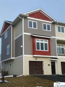 2155 Rolling Green Ln